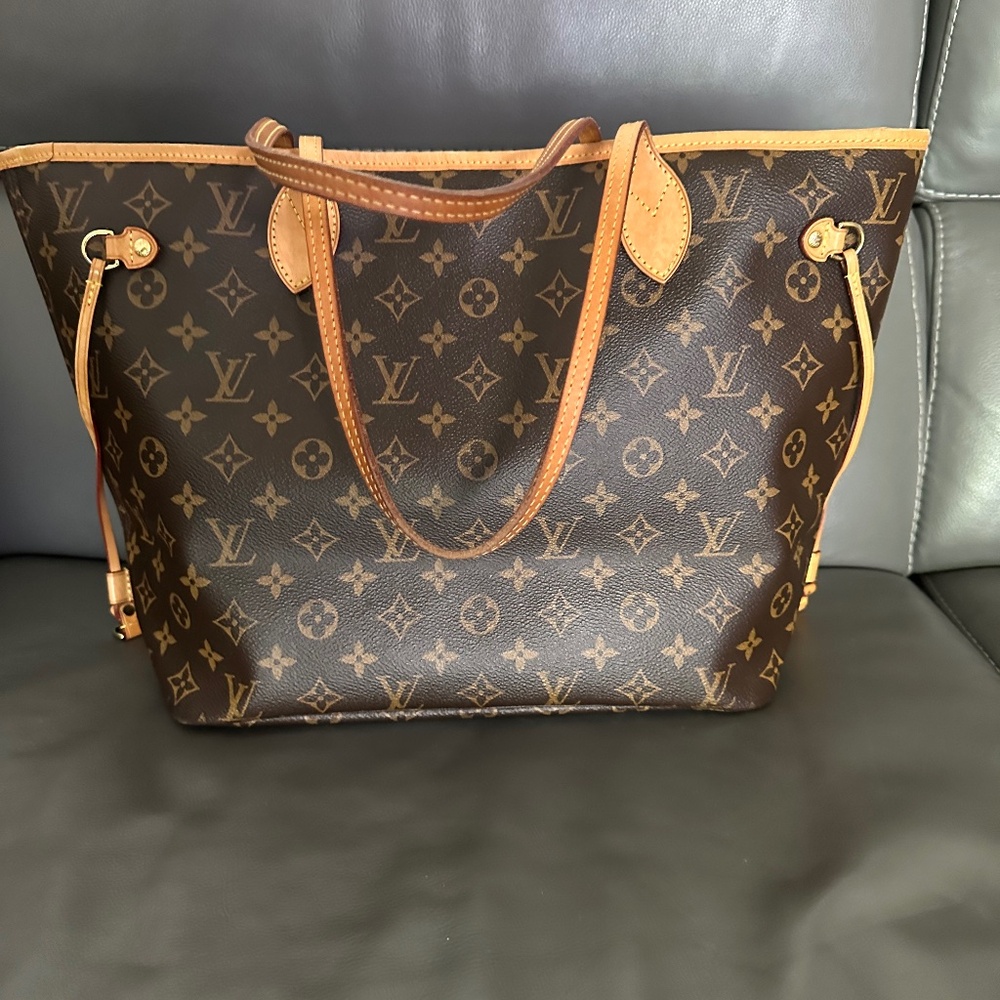 Louis Vuitton Neverfull MM